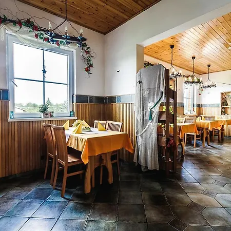Rybi Dum Hotel Chotebuz